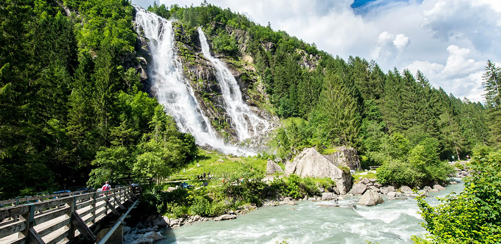 Waterfall walk near Hotel Chalet de Sogno
