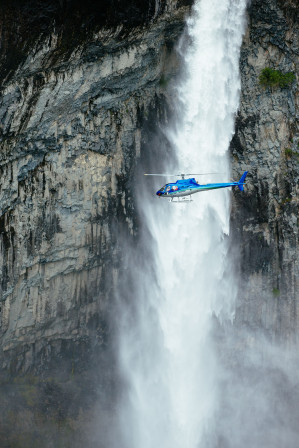 nimmo-bay-heli-venture-waterfall